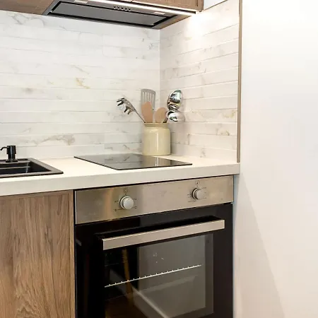 Modern With Balcony Near Center By Flat Manаger Apartment *